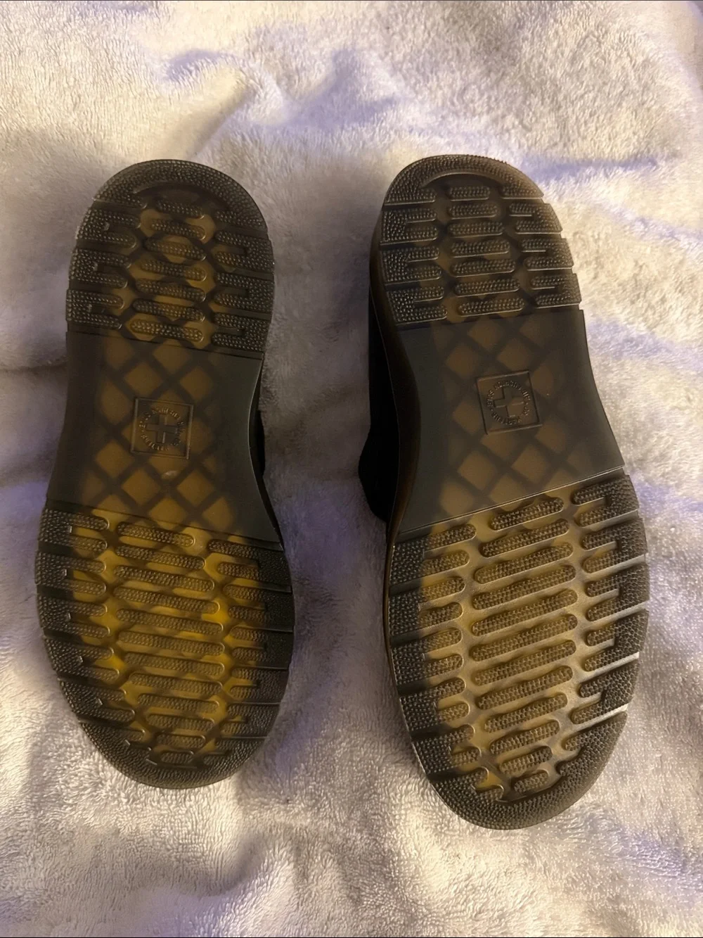 Dr. Martens smooth black